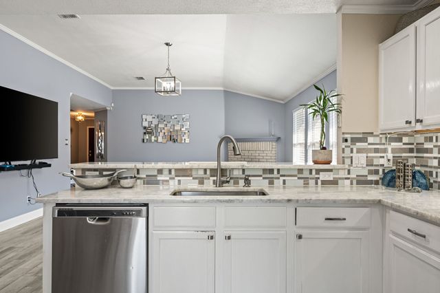 4136 Justin Drive, Fort Worth, TX 76244