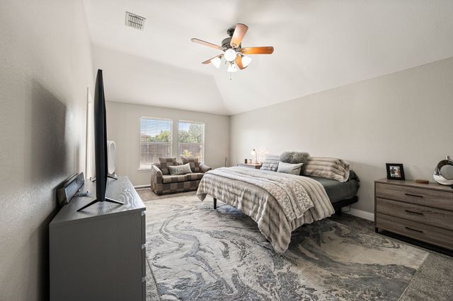 4136 Justin Drive, Fort Worth, TX 76244