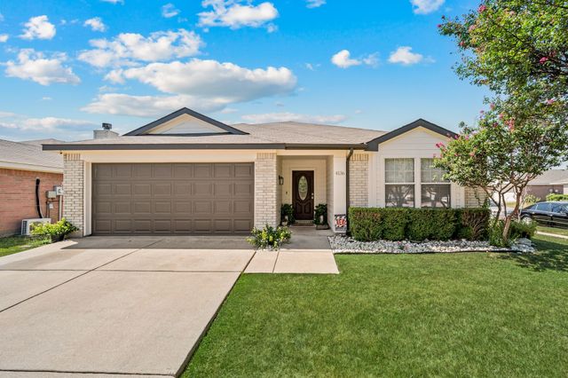 4136 Justin Drive, Fort Worth, TX 76244