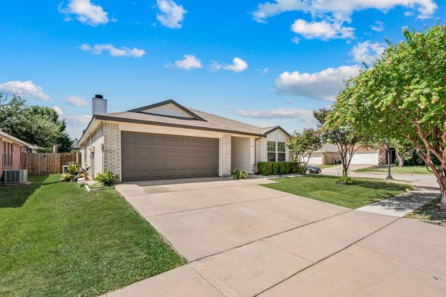 4136 Justin Drive, Fort Worth, TX 76244