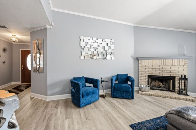 4136 Justin Drive, Fort Worth, TX 76244
