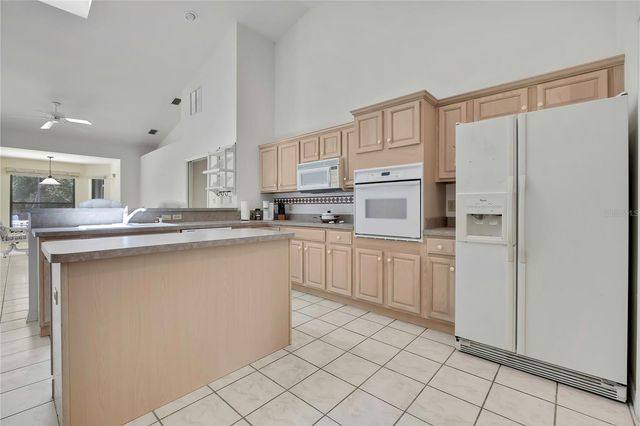 862 W NATIONAL STREET, Hernando, FL 34442