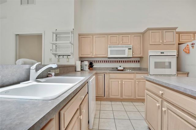 862 W NATIONAL STREET, Hernando, FL 34442
