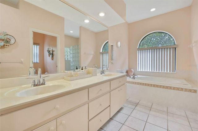 862 W NATIONAL STREET, Hernando, FL 34442