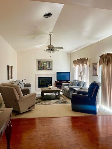 1649 Redbud Drive, Hobart, IN 46342