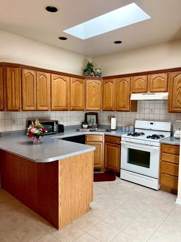 1649 Redbud Drive, Hobart, IN 46342