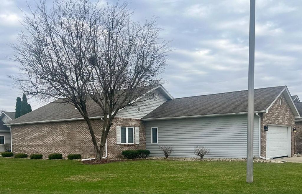 1649 Redbud Drive, Hobart, IN 46342