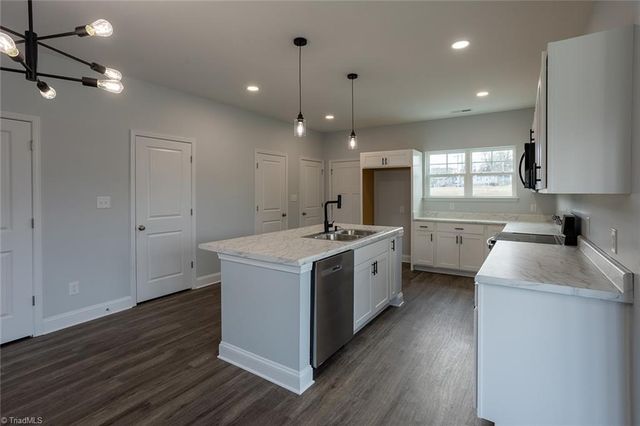 1900 Everitt Street, Greensboro, NC 27401