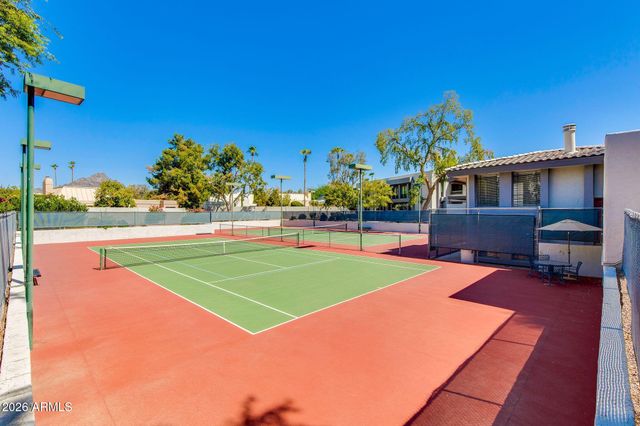 5211 N 24TH Street 105, Phoenix, AZ 85016