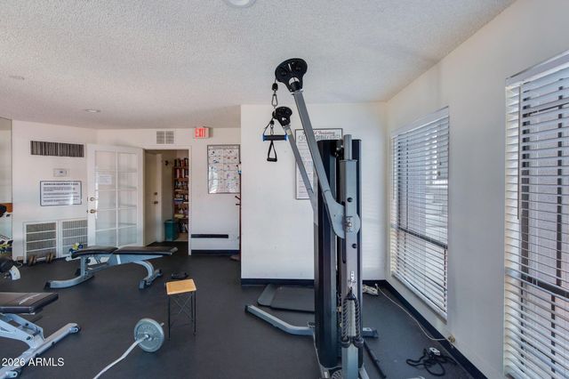 5211 N 24TH Street 105, Phoenix, AZ 85016