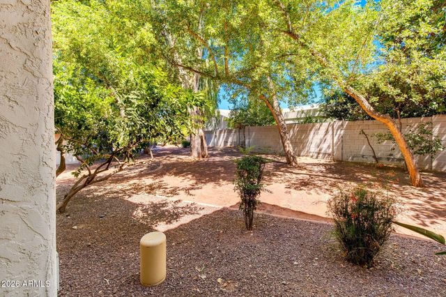 5211 N 24TH Street 105, Phoenix, AZ 85016
