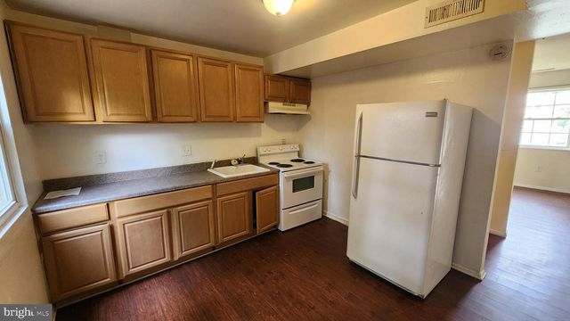807 BELLOWS AVE, Fredericksburg, VA 22405