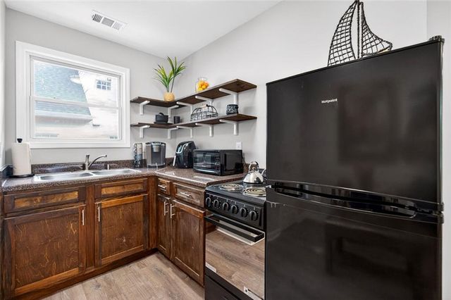 1895 Defoor Avenue NW, Atlanta, GA 30318