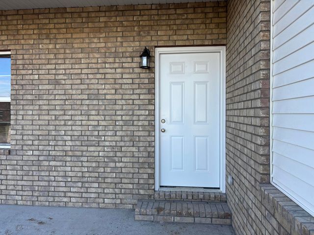 1310 E 476th Road, Bolivar, MO 65613