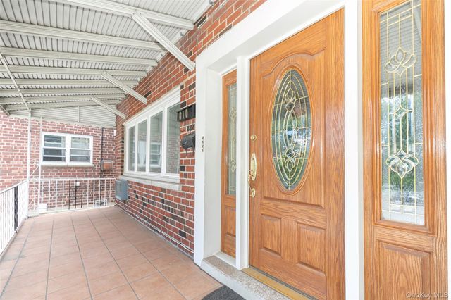 810 Neill Avenue, Bronx, NY 10462