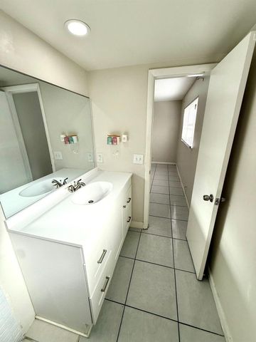 3880 Woodside Drive, Coral Springs, FL 33065