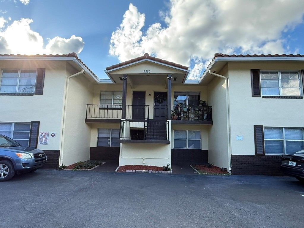 3880 Woodside Drive, Coral Springs, FL 33065