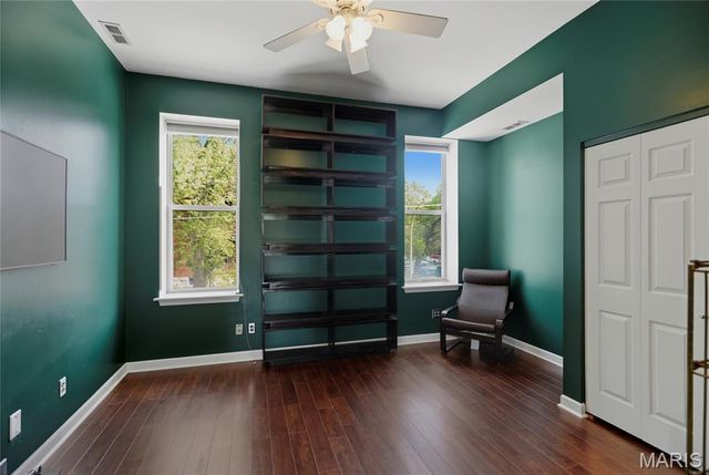 1906 Wyoming Street, St Louis, MO 63118