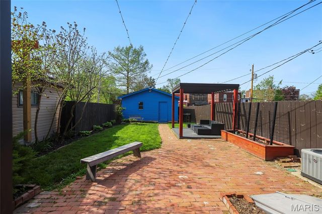 1906 Wyoming Street, St Louis, MO 63118