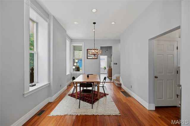 1906 Wyoming Street, St Louis, MO 63118