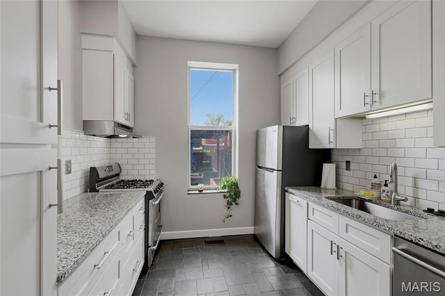 1906 Wyoming Street, St Louis, MO 63118