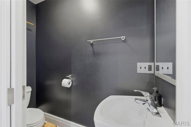 1906 Wyoming Street, St Louis, MO 63118