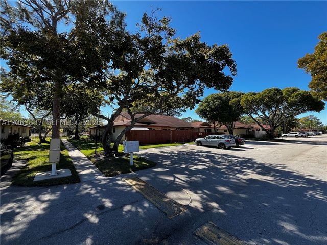 4296 Woodstock Dr A, West Palm Beach, FL 33409