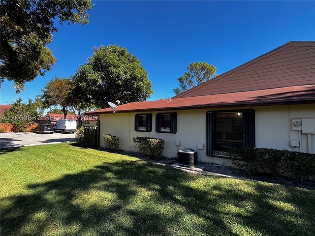 4296 Woodstock Dr A, West Palm Beach, FL 33409