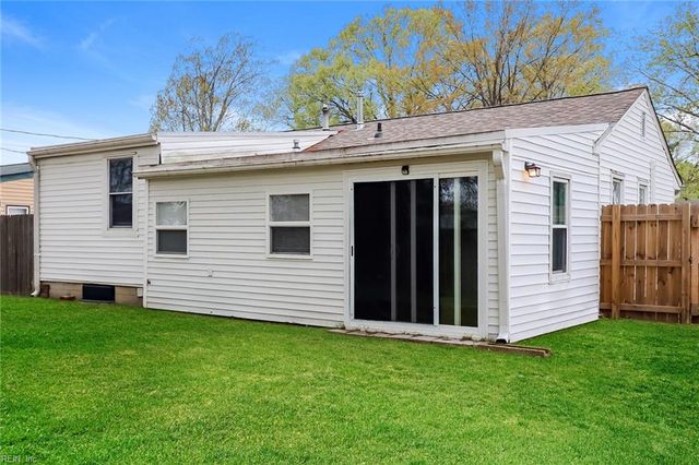 5111 81st ST, Hampton, VA 23605