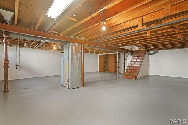 7443 Foxfield Drive, Hazelwood, MO 63042