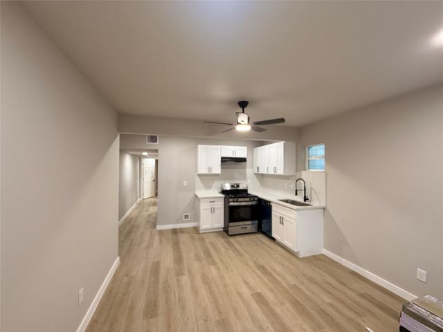 5238 Pease St 2, Houston, TX 77023