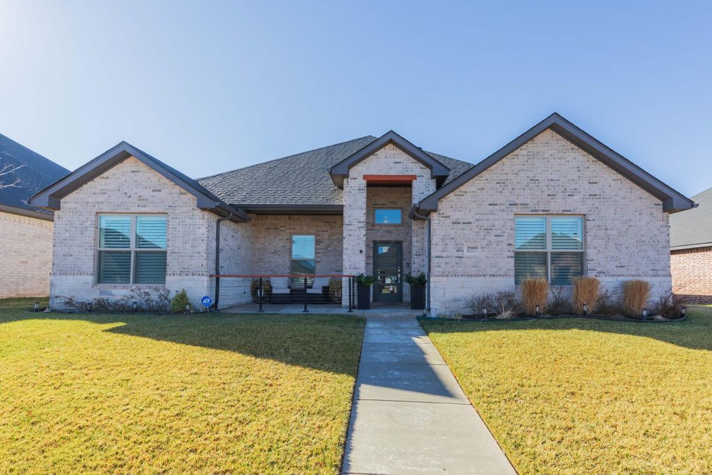 2809 Pensacola Avenue, Amarillo, TX 79118