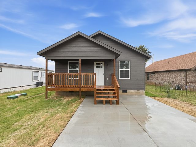 919 Arkansas River Drive, Granbury, TX 76048