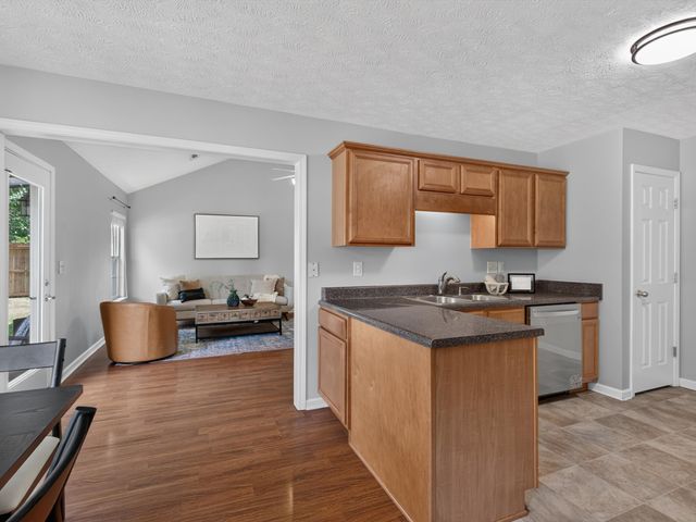 2132 Deer Valley Dr, Spring Hill, TN 37174
