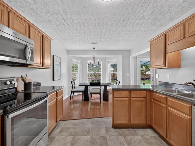 2132 Deer Valley Dr, Spring Hill, TN 37174