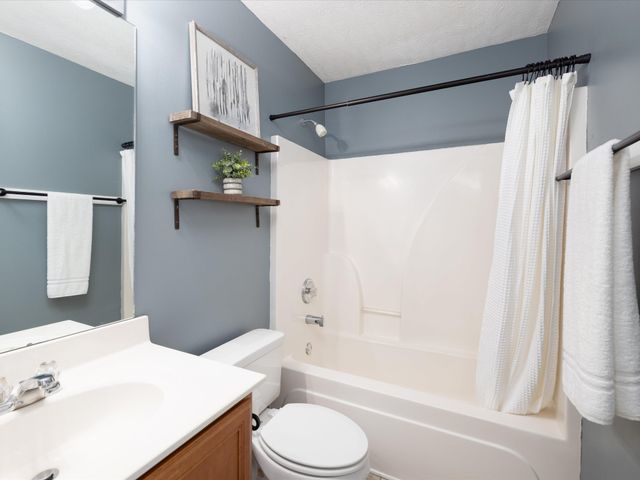 2132 Deer Valley Dr, Spring Hill, TN 37174