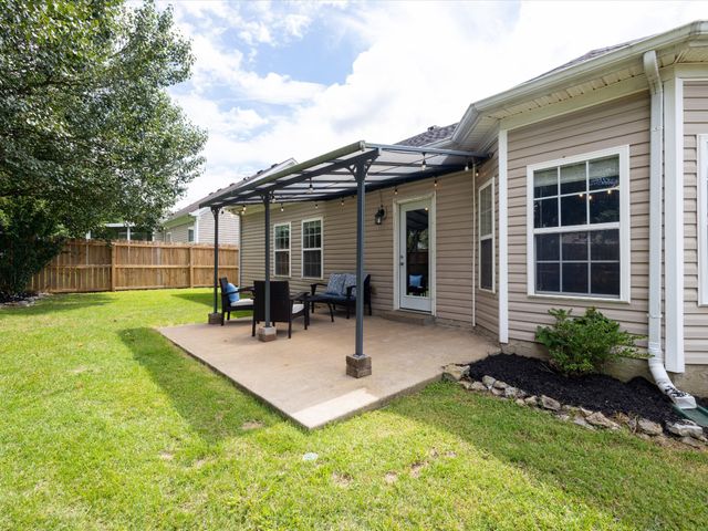 2132 Deer Valley Dr, Spring Hill, TN 37174