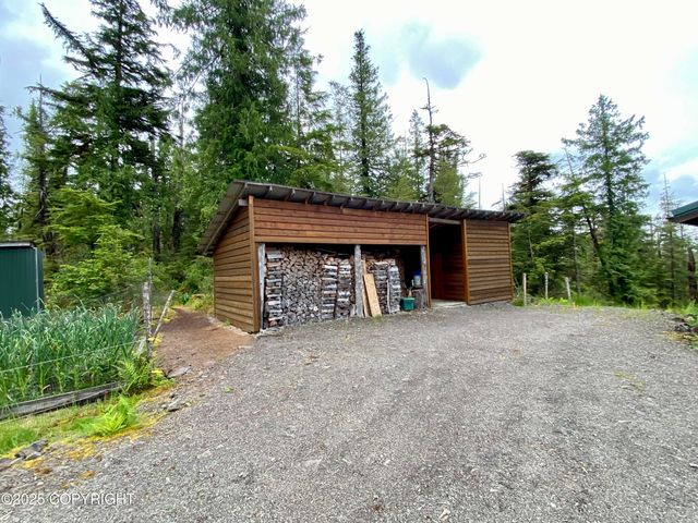 76 Alcoa Lane, Edna Bay, AK 99921