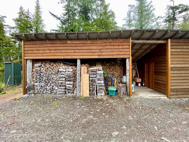 76 Alcoa Lane, Edna Bay, AK 99921