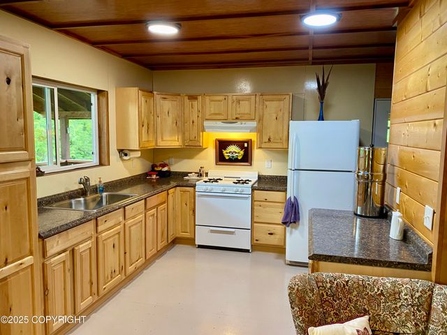 76 Alcoa Lane, Edna Bay, AK 99921