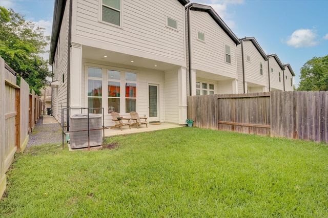 2511 Stuart Street, Houston, TX 77004