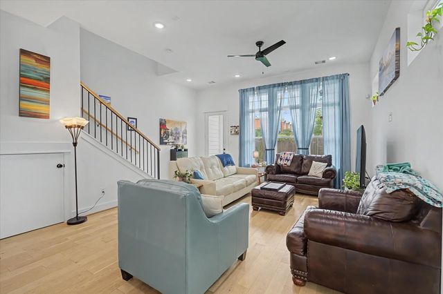2511 Stuart Street, Houston, TX 77004