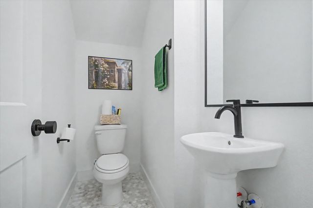 2511 Stuart Street, Houston, TX 77004