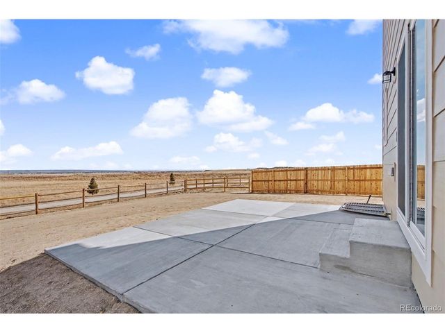 10821 Morning Hills Dr, Peyton, CO 80831