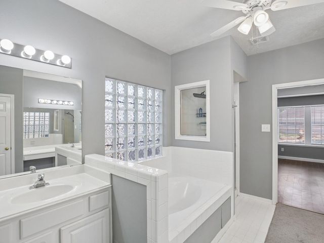 1207 Peregrine Drive, Friendswood, TX 77546