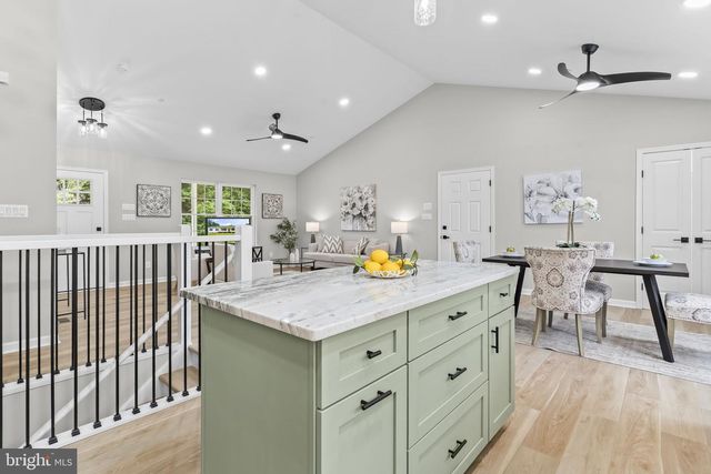 25826 S SANDGATES RD, Mechanicsville, MD 20659