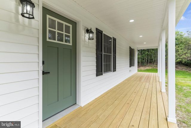 25826 S SANDGATES RD, Mechanicsville, MD 20659
