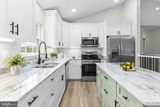 25826 S SANDGATES RD, Mechanicsville, MD 20659