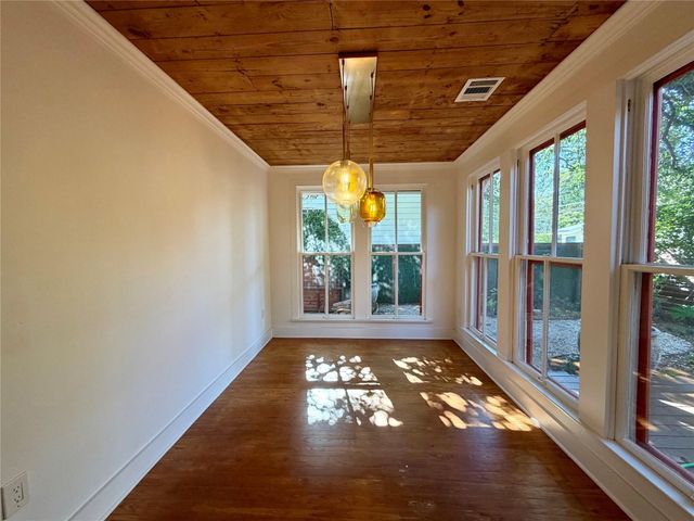 1211 E 2nd ST A, Austin, TX 78702