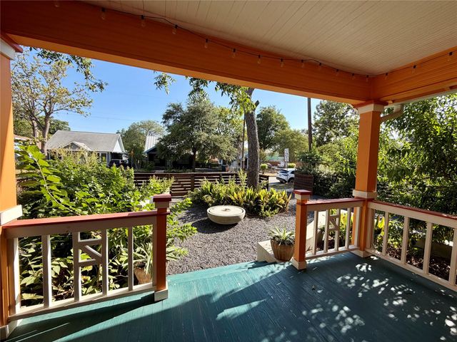 1211 E 2nd ST A, Austin, TX 78702